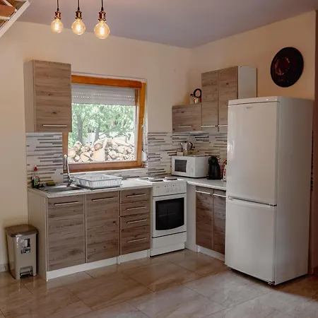 בית נופש Tieffapartmanhaz *