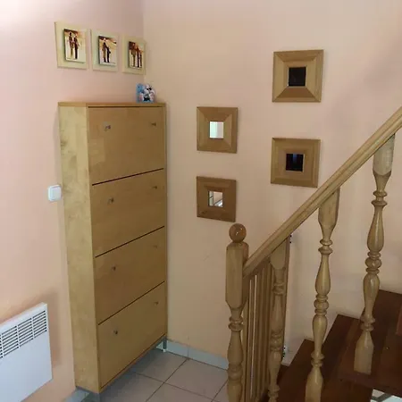 Tieffapartmanhaz *